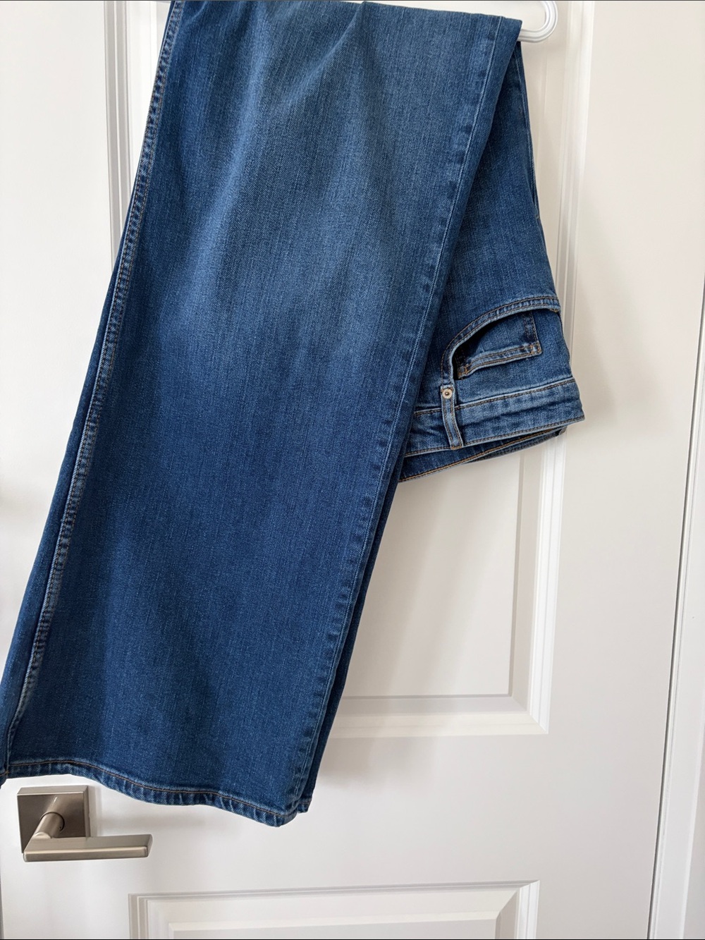 Zara wide leg Classic Medium Wash Blue Jeans